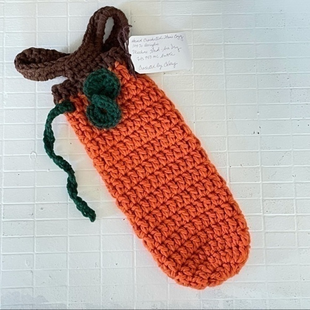 $10 SALE Handmade Reusable Wine Bottle Tote Carrier Orange Pumpkin Crochet - Picture 2 of 2